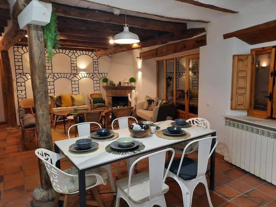 Casa Florentino Casa Centenaria Torre Val De San Pedro Zewnętrze zdjęcie